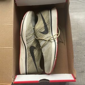 Nike Flyknit Sneakers